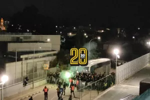Καυτή... υποδοχή από ΘΥΡΑ 9 (ΒΙΝΤΕΟ/φώτος Kerkida)