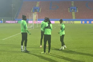 (Φώτος kerkida) Η προπόνηση της Ομόνοιας στο "Gradski Stadion"