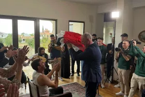 (Βίντεο-Φώτος) Παντρεύτηκε ο Σπόλιαριτς