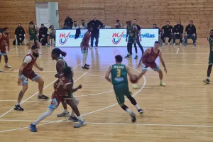 ΕΝΠ-ΑΕΚ: Πέρασε... από το Παραλίμνι, έκανε το 8 στα 8 και "πάτησε" κορυφή! (Φώτος)