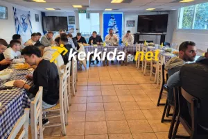 (Φώτος Kerkida) Τραπέζωμα στο Σωματείο