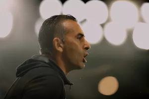 Δείχνει πρόθεση ο Σωφρόνης… 
