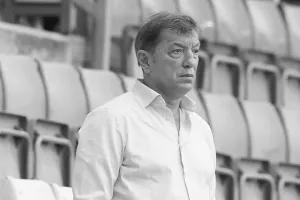 ΑΠΟΕΛ για τον χαμό του Τόζα:"Ένας πραγματικός άνθρωπος του ποδοσφαίρου"