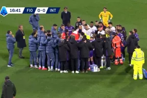 Σοκ στο Φιορεντίνα - Ίντερ με Μποβέ και... διακοπή