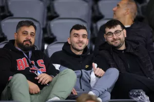 Πόσα; (Πίττας)