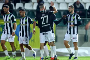(ΣΤΙΓΜΙΟΤΥΠΑ) Ομόνοια 29Μ-ΑΕΚ
