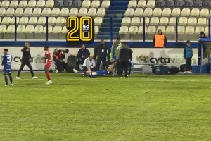 Αναγκαστική αλλαγή ο Βρόντης