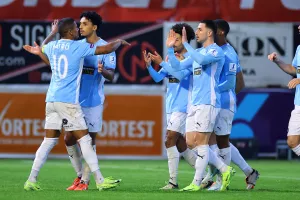 Νέα Σαλαμίνα-Πάφος FC: 12η νίκη με Κίνα και Ζάιρο! (φώτος)