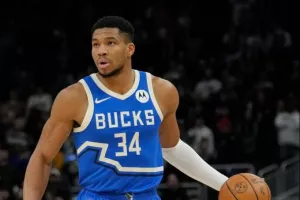 Εξωγήινος Γιάνναρος: Με μυθικό triple double διέλυσε τους Ουίζαρντς