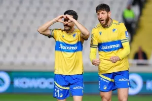 ΑΠΟΕΛ-Άρης: Μεγάλο… ΔΙΠΛΟ και στο -2 από την 1η θέση! (φώτος)