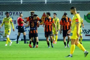 Αγία Νάπα - ΑΕΛ: Με τεσσάρα η πρώτη νίκη Σατσιά και… εύκολα στους “8” (Φώτος)