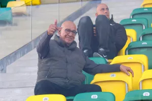 Ο κόσμος στην "Αρένα" (φωτορεπορτάζ)