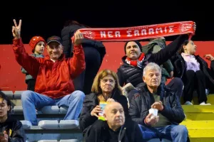 Νέα Σαλαμίνα-Απόλλων: Ερυθρόλευκη νίκη με Μπαχάσα! (Φώτος)
