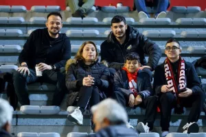 Νέα Σαλαμίνα-Απόλλων: Ερυθρόλευκη νίκη με Μπαχάσα! (Φώτος)
