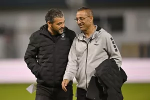 Ομόνοια Αρ.-Νέα Σαλαμίνα: Πρώτη εντός έδρας νίκη με Κούτσακο! (Φώτος)