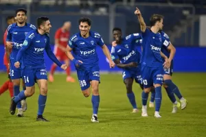 Ομόνοια Αρ.-Νέα Σαλαμίνα: Πρώτη εντός έδρας νίκη με Κούτσακο! (Φώτος)