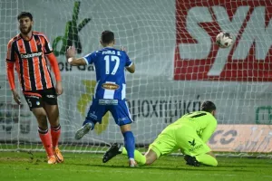 Εθνικός-ΑΠΟΕΛ: Ο Ντράζιτς έσωσε το βαθμό στο 90+4 (φώτος)