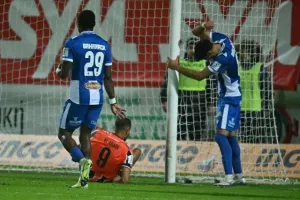 Εθνικός-ΑΠΟΕΛ: Ο Ντράζιτς έσωσε το βαθμό στο 90+4 (φώτος)