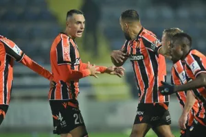 Εθνικός-ΑΠΟΕΛ: Ο Ντράζιτς έσωσε το βαθμό στο 90+4 (φώτος)