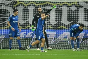 ΑΕΚ-Ομόνοια Αραδίππου: Της έβαλε δύσκολα, λυτρώθηκε... με Καμπρέρα (φώτος) 
