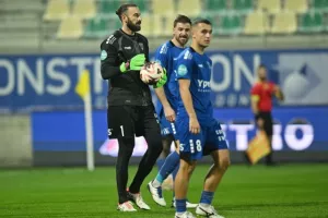 ΑΕΚ-Ομόνοια Αραδίππου: Της έβαλε δύσκολα, λυτρώθηκε... με Καμπρέρα (φώτος) 
