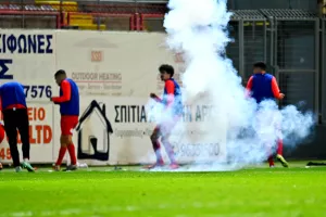 Ποινή φυλάκισης με αναστολή και αποκλεισμός σε 25χρονο για το Νέα Σαλαμίνα-ΑΠΟΕΛ