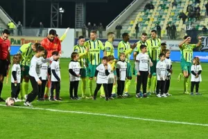 ΑΕΚ-Ομόνοια Αραδίππου: Της έβαλε δύσκολα, λυτρώθηκε... με Καμπρέρα (φώτος) 