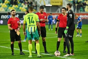 ΑΕΚ-Ομόνοια Αραδίππου: Της έβαλε δύσκολα, λυτρώθηκε... με Καμπρέρα (φώτος) 