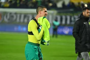 IN με Απόλλων, OUT με Πάφο
