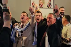 Πριν την εκκλησία, "γύρω μου φωτιές" (Βίντεο)