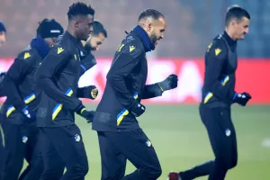 (Βίντεο-Φώτος kerkida) Η προπόνηση του ΑΠΟΕΛ στην Αρμενία