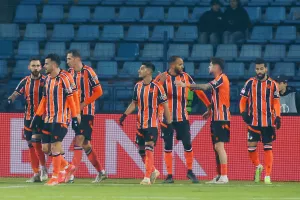 Noah-ΑΠΟΕΛ: "Διπλό" στην Αρμενία και φλερτάρει… με 8αδα!
