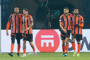 Noah-ΑΠΟΕΛ: "Διπλό" στην Αρμενία και φλερτάρει… με 8αδα!