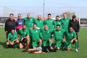 (ΦΩΤΟΣ) Έπαιξαν μπάλα για καλό σκοπό