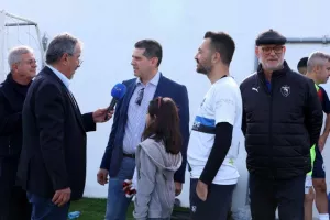 (ΦΩΤΟΣ) Έπαιξαν μπάλα για καλό σκοπό