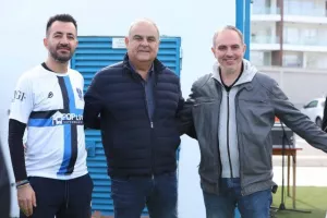 (ΦΩΤΟΣ) Έπαιξαν μπάλα για καλό σκοπό