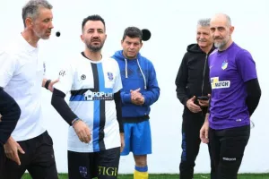 (ΦΩΤΟΣ) Έπαιξαν μπάλα για καλό σκοπό