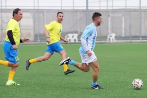 (ΦΩΤΟΣ) Έπαιξαν μπάλα για καλό σκοπό