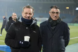 (Βίντεο-Φώτος kerkida) Η προπόνηση του ΑΠΟΕΛ στην Αρμενία