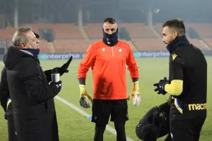 (Βίντεο-Φώτος kerkida) Η προπόνηση του ΑΠΟΕΛ στην Αρμενία