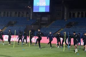 (Βίντεο-Φώτος kerkida) Η προπόνηση του ΑΠΟΕΛ στην Αρμενία