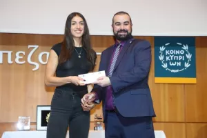 ΦΩΤΟΣ/Βραβεύσεις εφήβων και μαθητικού – σχεδιασμού της ΚΟΕΑΣ