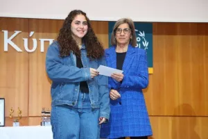 ΦΩΤΟΣ/Βραβεύσεις εφήβων και μαθητικού – σχεδιασμού της ΚΟΕΑΣ