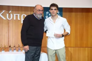 ΦΩΤΟΣ/Βραβεύσεις εφήβων και μαθητικού – σχεδιασμού της ΚΟΕΑΣ