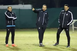 (Βίντεο/φώτος Kerkida) Η τζενεράλε... του ΑΠΟΕΛ