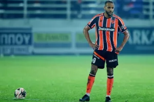 Εθνικός-ΑΠΟΕΛ: Ο Ντράζιτς έσωσε το βαθμό στο 90+4 (φώτος)
