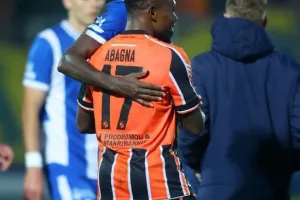 Εθνικός-ΑΠΟΕΛ: Ο Ντράζιτς έσωσε το βαθμό στο 90+4 (φώτος)
