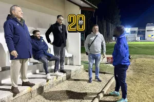 Πηγαδάκι... Σαρφό με παράγοντες