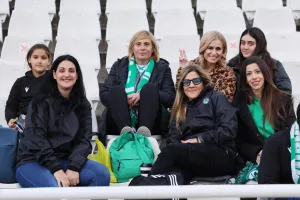 (Φώτος) Ο κόσμος στο ντέρμπι "αιωνίων"