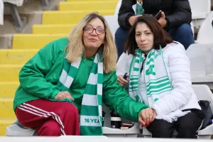 (Φώτος) Ο κόσμος στο ντέρμπι "αιωνίων"